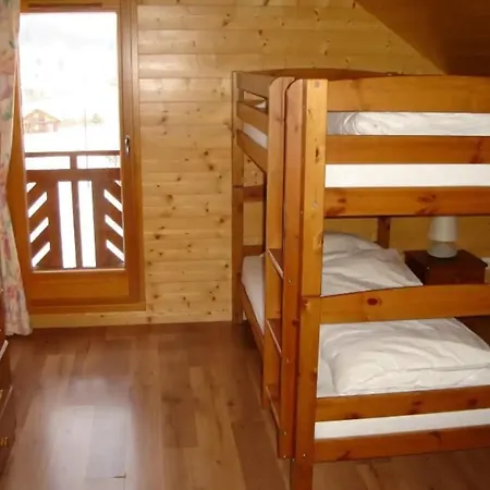Charming Chalet With Garden In Ксорюпт-Лонжме